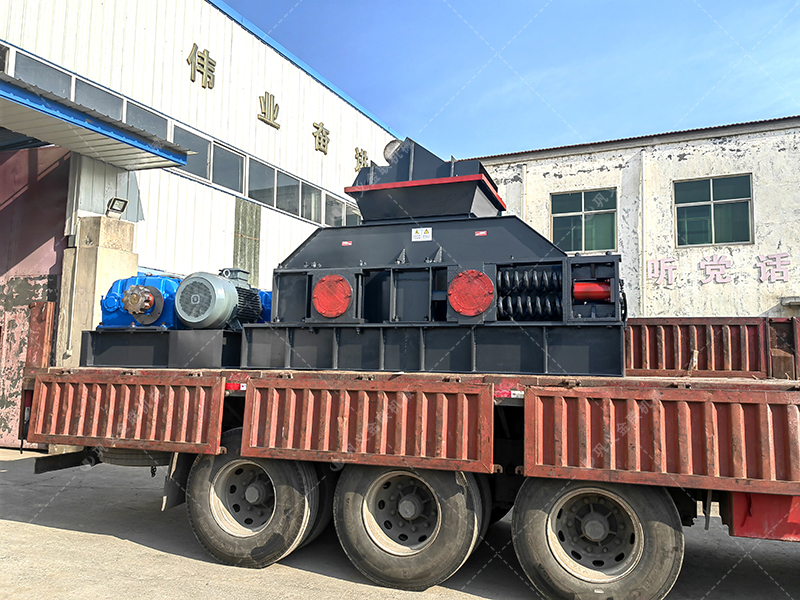 2PG1200x800對輥制砂機(jī)設(shè)備發(fā)往陜西