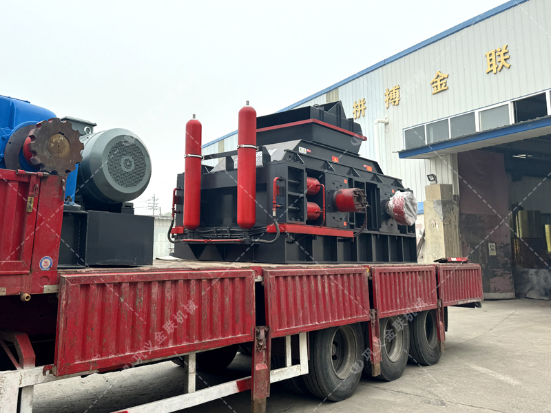 機(jī)制砂品質(zhì)參差不齊？液壓對(duì)輥制砂機(jī)如何實(shí)現(xiàn)高品質(zhì)細(xì)砂生產(chǎn)？